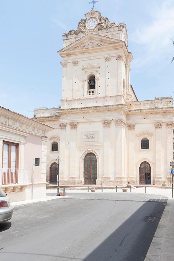 Nina Home - Selfcheck-In Canicattini Bagni Esterno foto