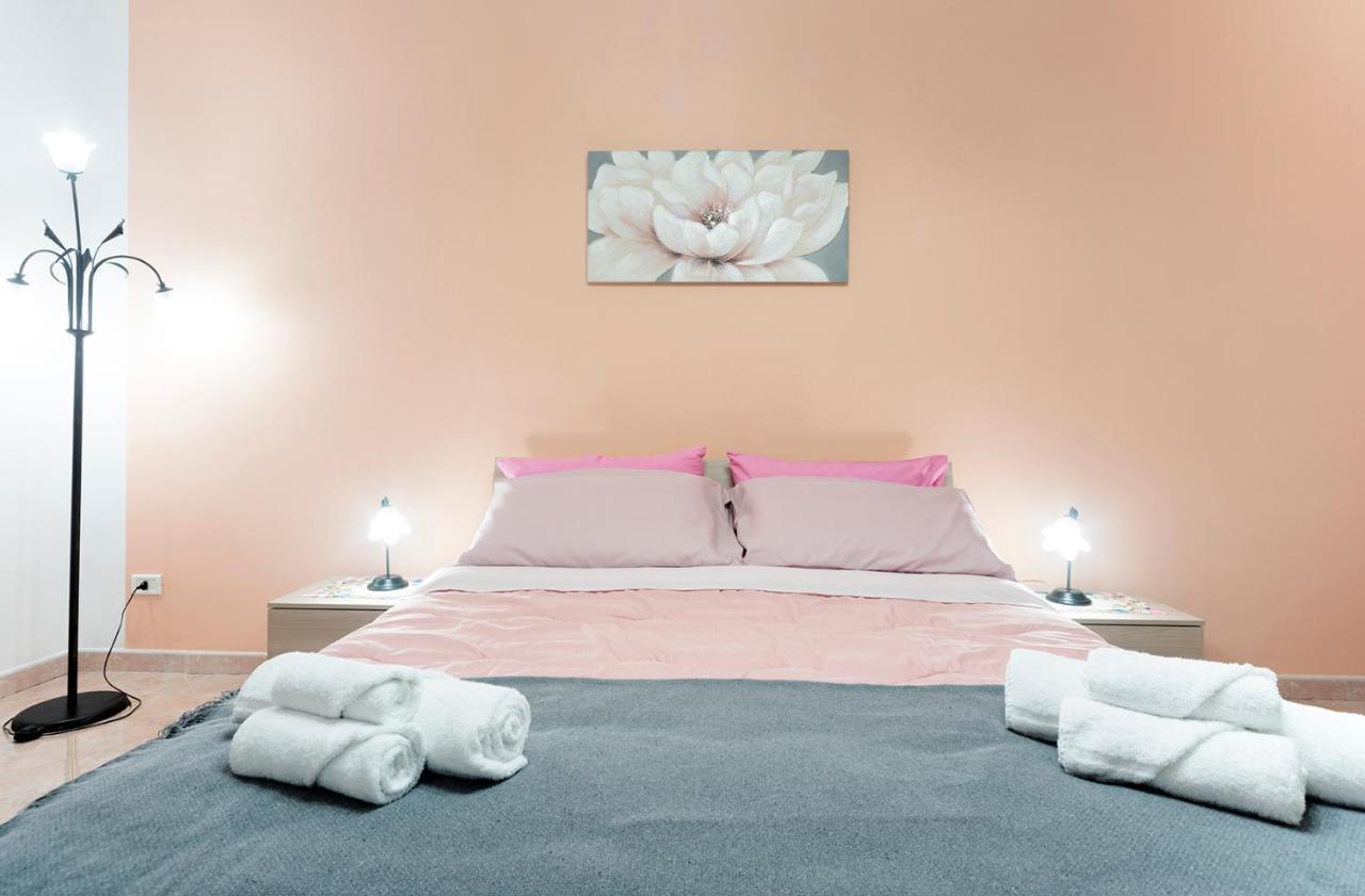 Nina Home - Selfcheck-In Canicattini Bagni Esterno foto